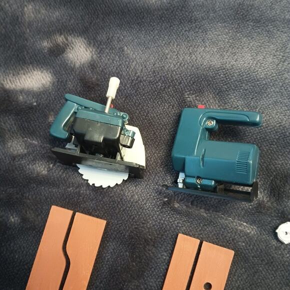 Imperial Toys Skil Sharp Workshop Power Tools Mini Wind Up Motor Vintage 1988 - Picture 9 of 10